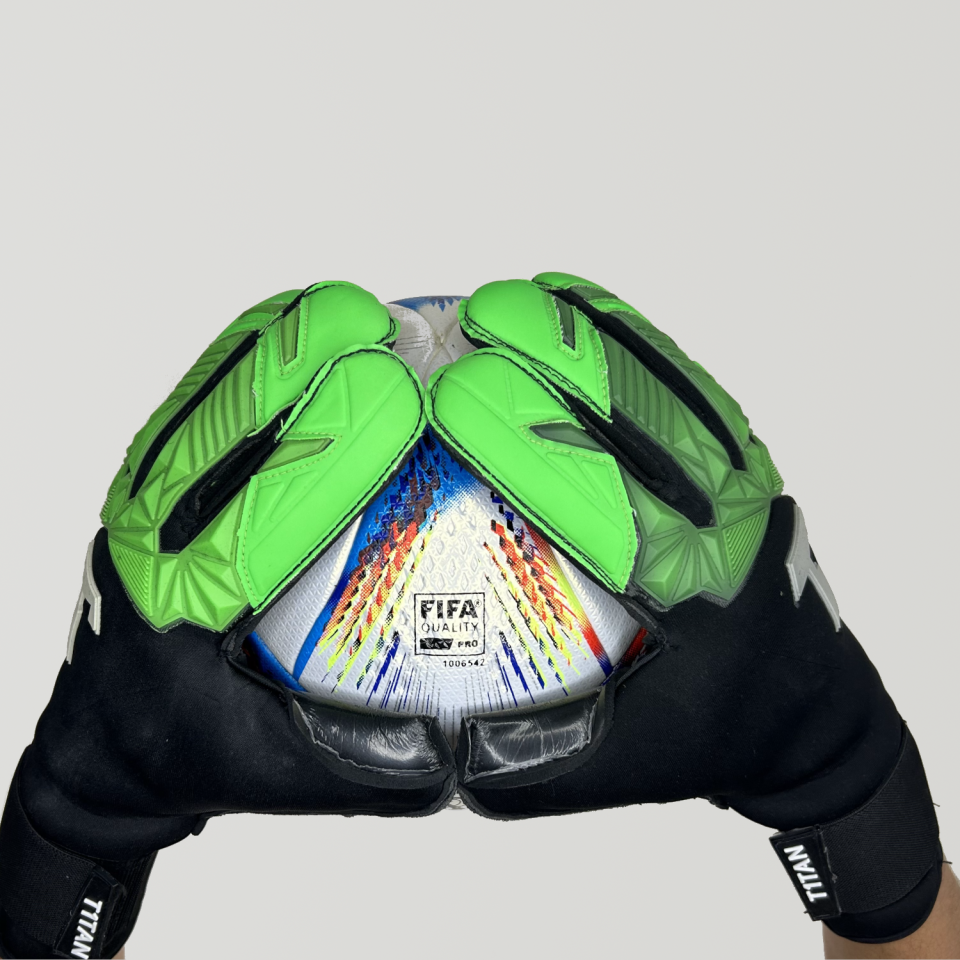 TITAN Kaleci Eldiveni (SİYAH YEŞİL)