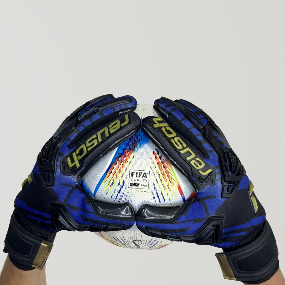 REUSCH ATTRACT KALECİ ELDİVENİ (SİYAH / MAVİ / GOLD)