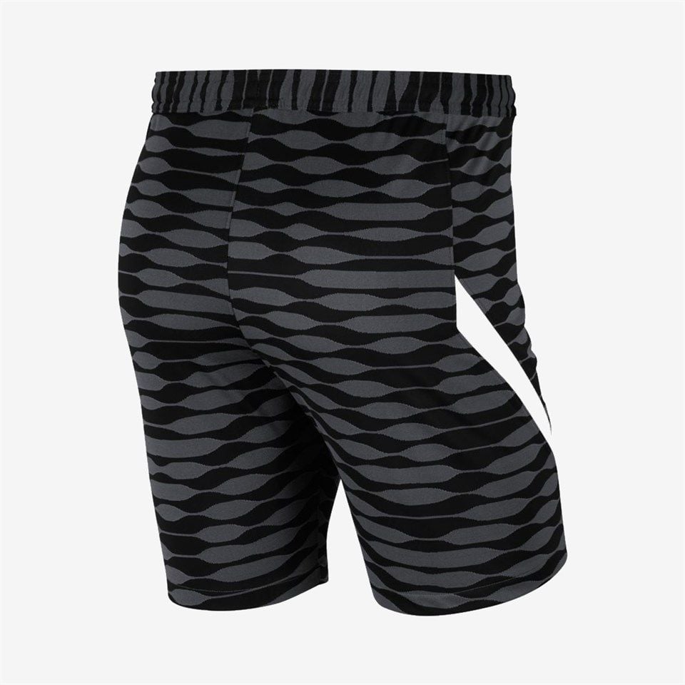 M NK DF STRKE21 SHORT K